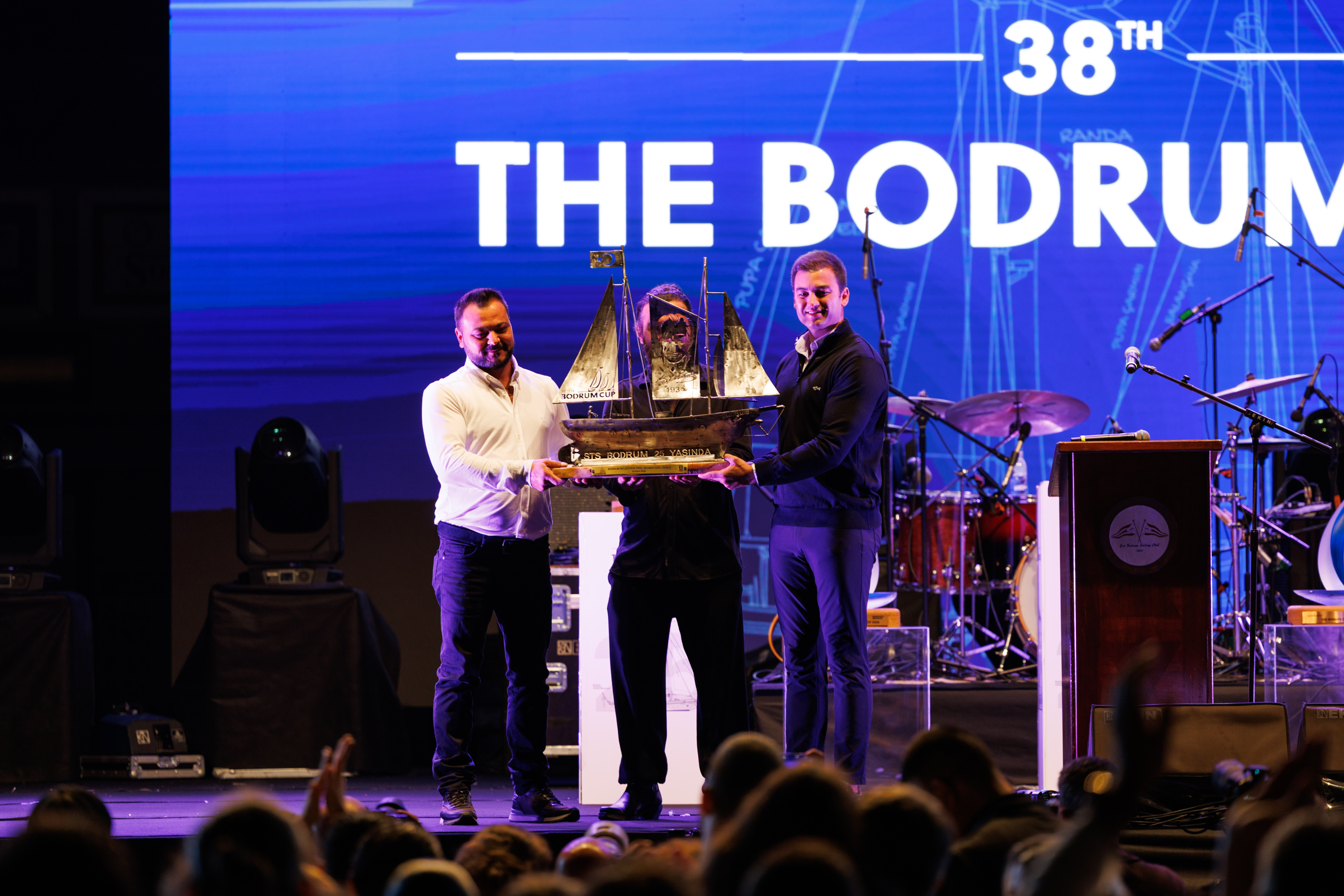 4-bodrum-belediyesi-fidel-berber-ozel-odulu.jpg