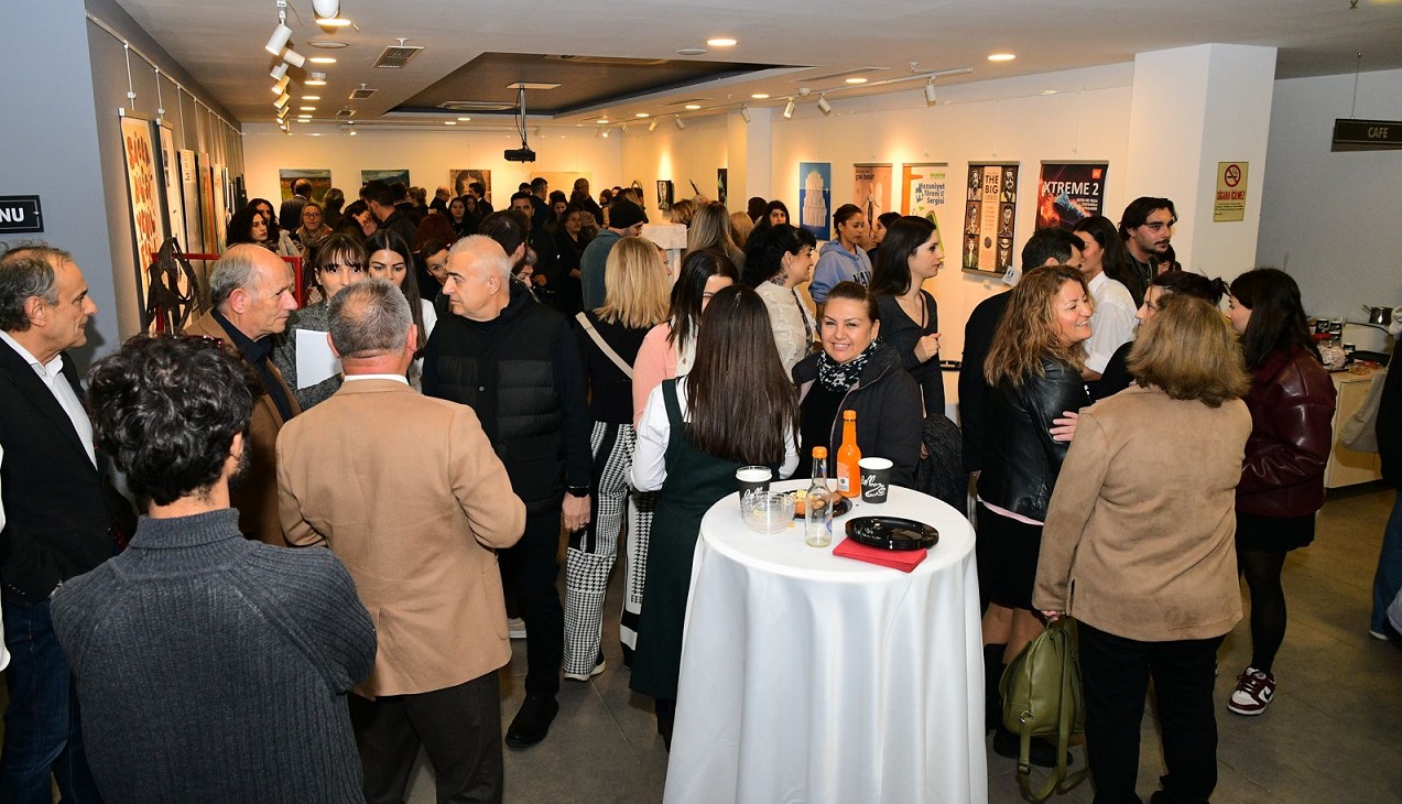 BODRUM GÜZEL SANATLAR FAKÜLTESİ MEZUNLAR SERGİSİ AÇILDI