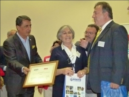 Ege Kıyılarında Hedef, İki Ülke, Tek tatil