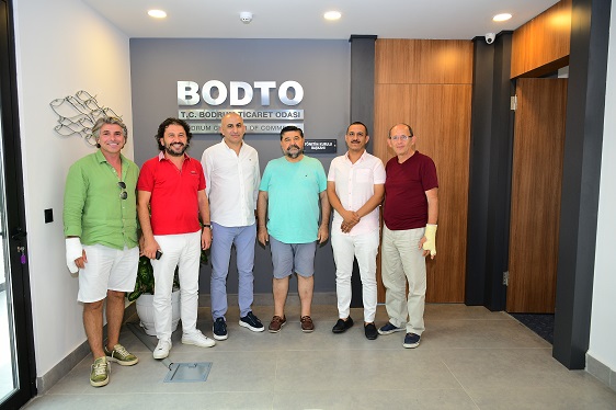 TÜRSAB VE 5 NOLU MESLEK KOMİTESİ DEĞERLENDİRME TOPLANTISI