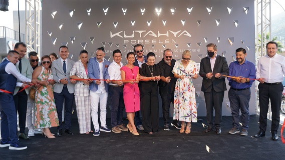 MAĞAZA AÇILIŞINA KATILDIK