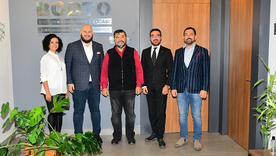 JCI TÜRKİYE BAŞKANI PROJELERİNİ SUNDU