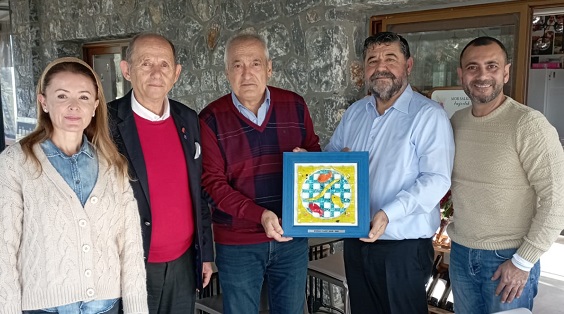 BODTO ÜYESİ MOR SALKIM’A PLAKET