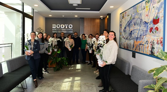 BAŞKANLARDAN 8 MART KUTLAMASI