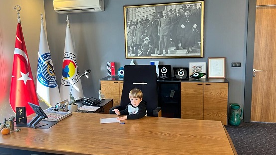 23 NİSAN GELENEĞİNE BODTO’DA UYDU