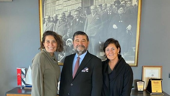 ÜYELERDEN YENİ YIL ZİYARETİ