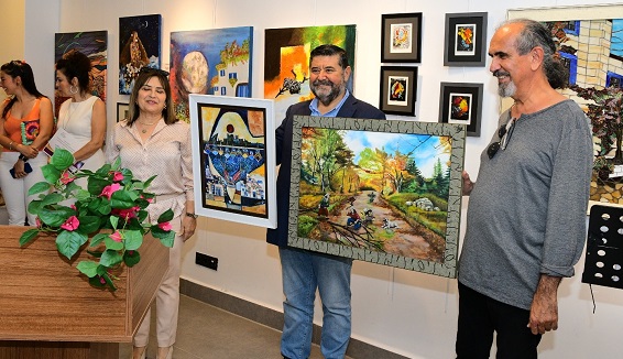 SANAT GÜNÜNDE ANLAMLI SERGİ