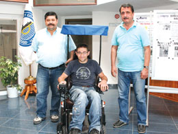 Kaan Erenler'e Tekerlekli Sandalye Hediye Edildi