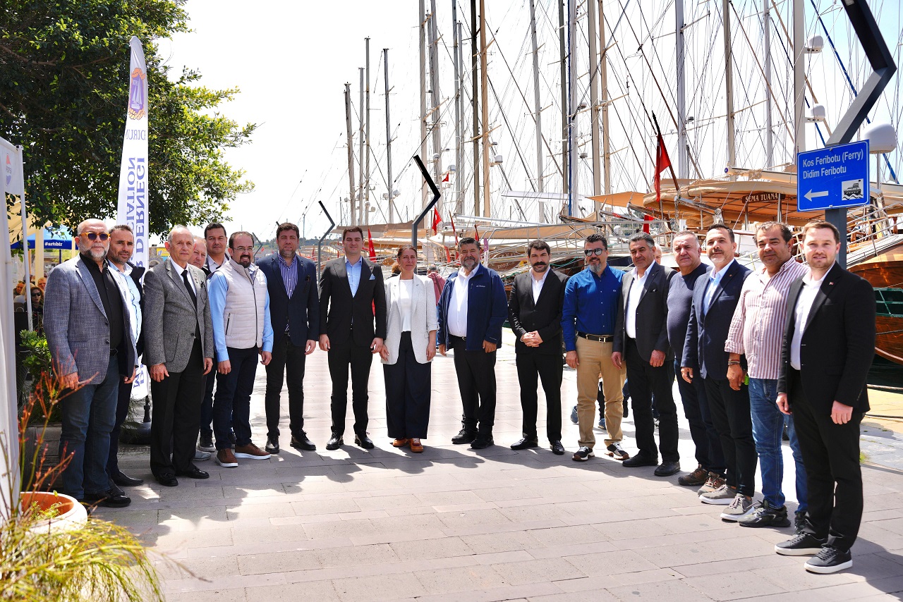 YENİ BAŞKAN ALTUNKAYA’YA HAYIRLI OLSUN ZİYARETİ