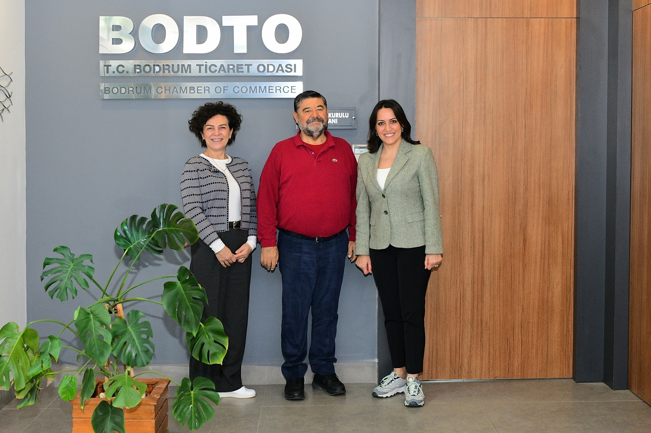 ACIBADEM HASTANESİ’NDEN YENİ YIL ZİYARETİ