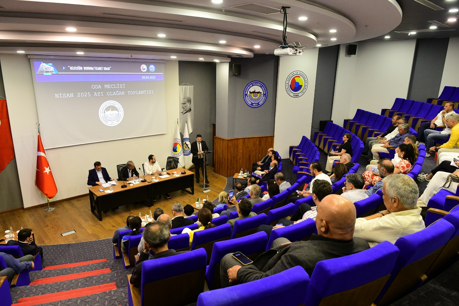 NİSAN MECLİSİ KOMİTELERİN KATILIMIYLA GERÇEKLEŞTİ