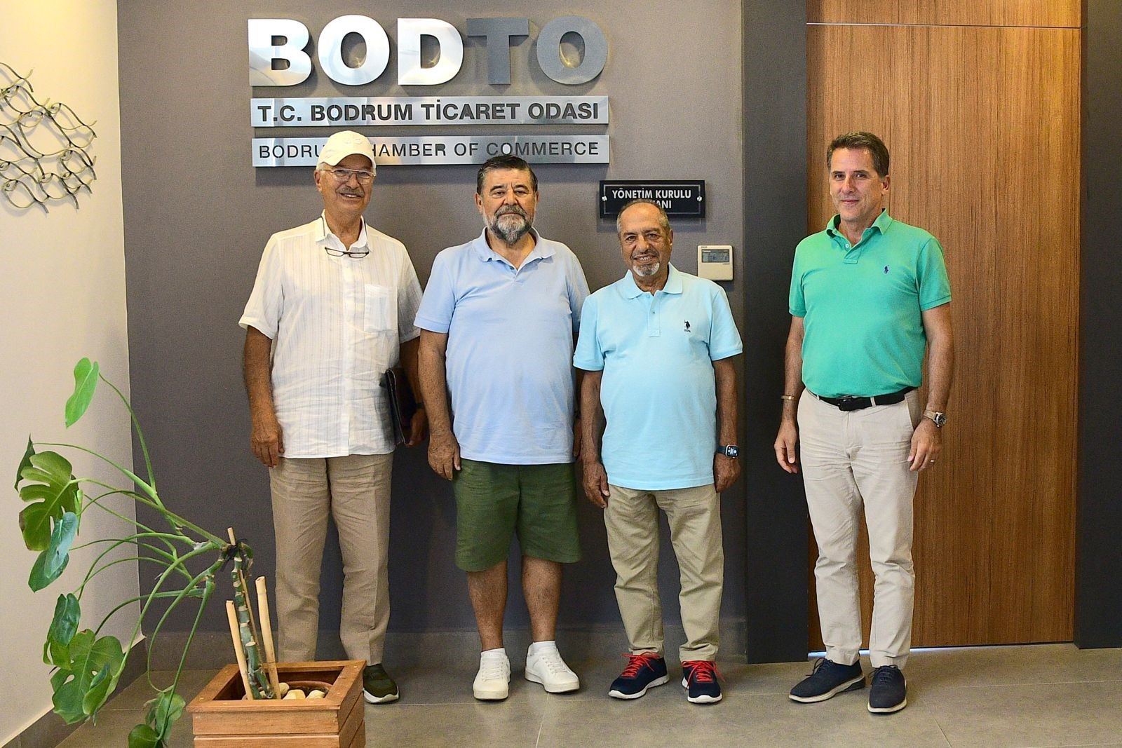 MUĞLA TİCARET BORSASI MECLİS BAŞKANI UĞUR ÖZEN VE İŞ İNSANLARINDAN ZİYARET
