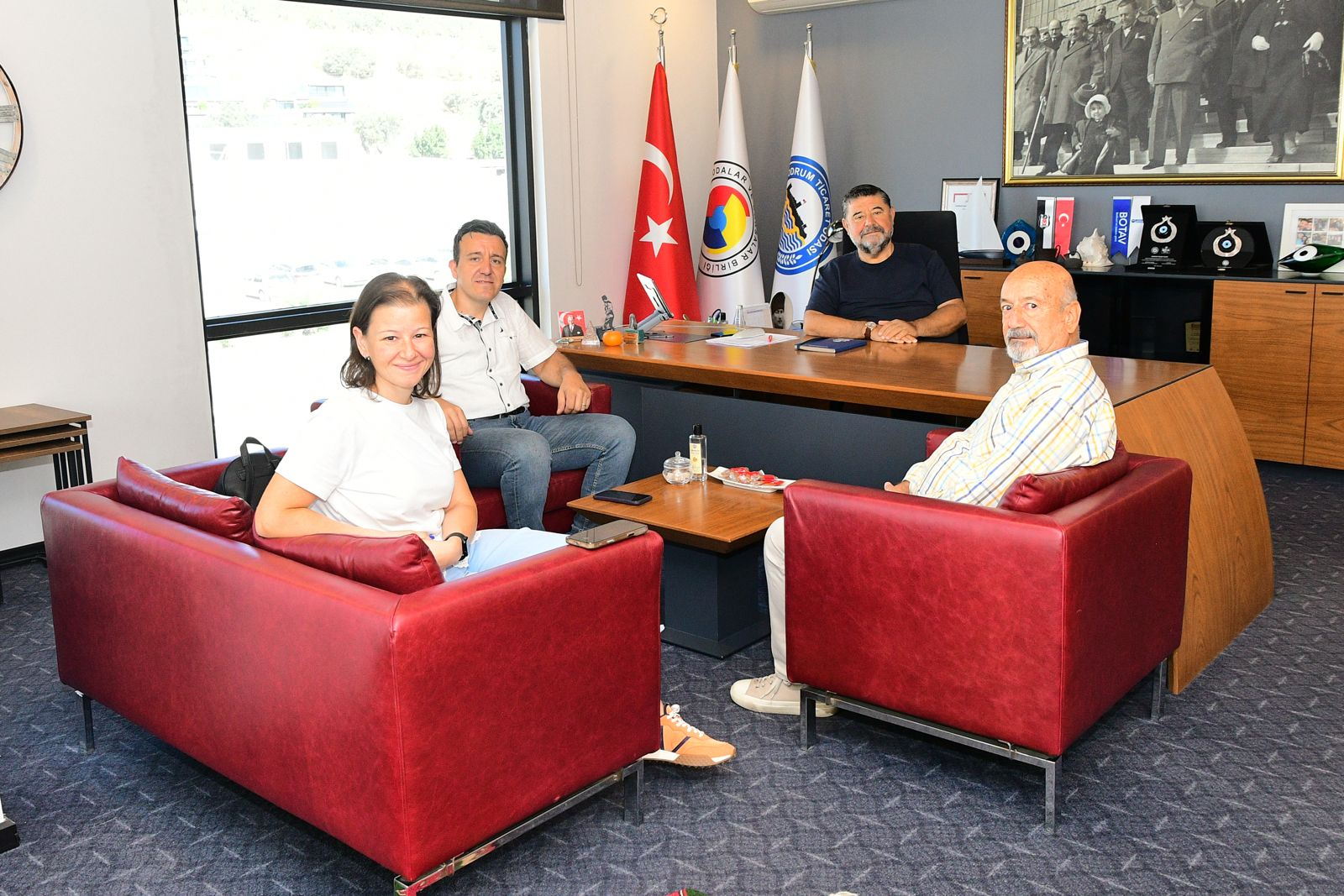 DENİZ VE AHMET ÇAPAR’DAN NEZAKET ZİYARETİ