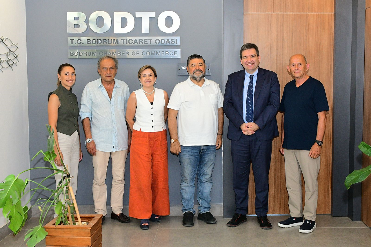 MEMORIAL SAĞLIK GRUBU’NDAN NEZAKET ZİYARETİ