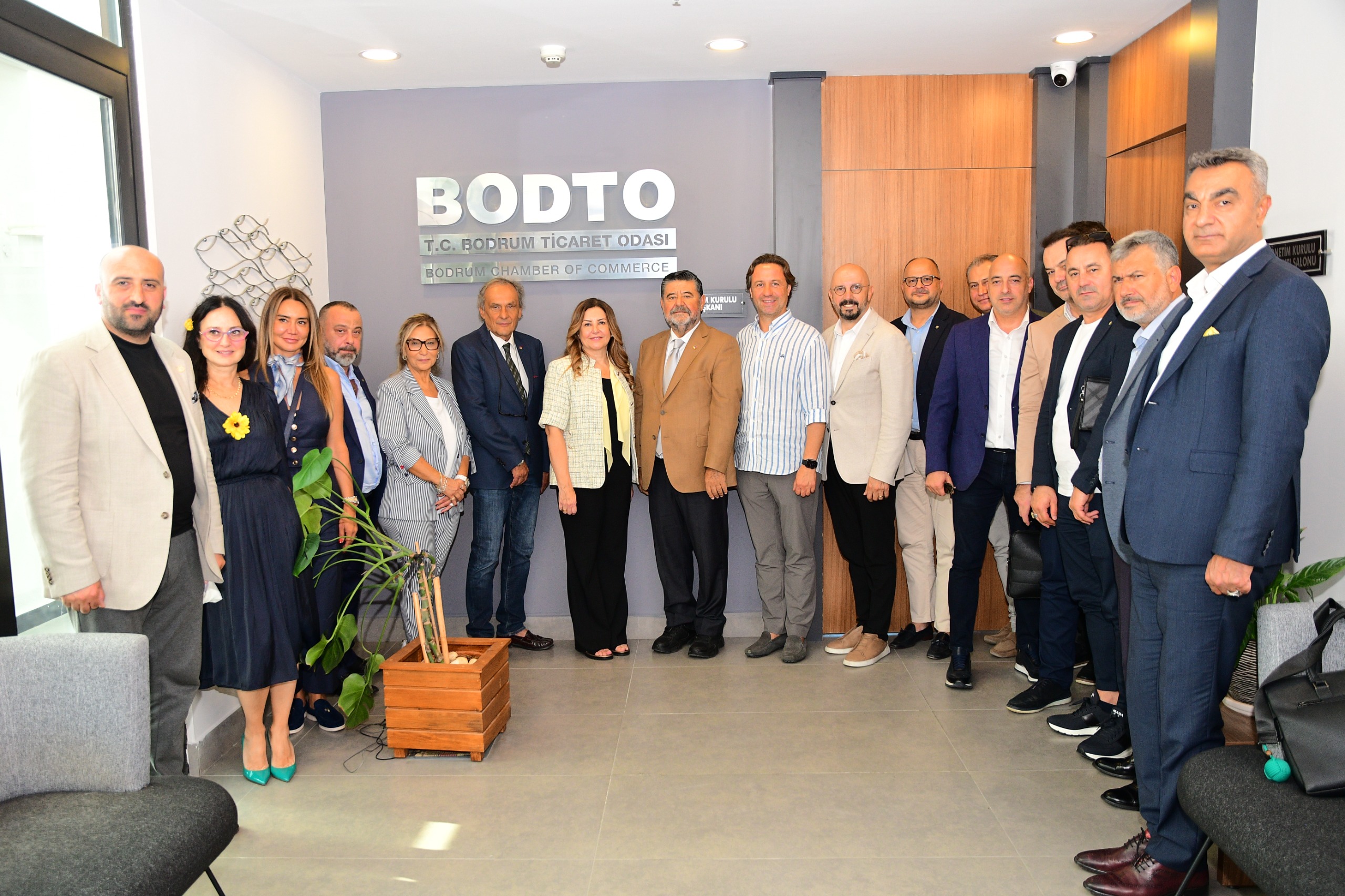 İMEAK DENİZ TİCARET ODASI BAŞKAN ADAYI ŞADAN KAPTANOĞLU’NDAN BODTO’YA ZİYARET
